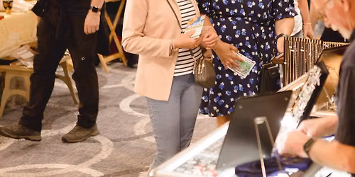 Lingfield Racecourse Antiques and Vintage Fair