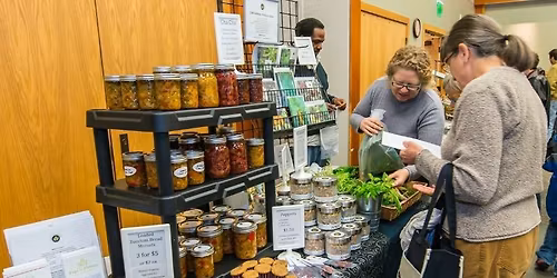 December Gift Market