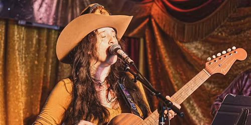 Lindsay Beaver | Cavalry Court & Canteen Bar & Grill | Century Court , TX