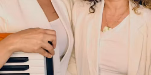 Sandra Ortega ft Kadija Teles