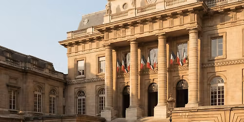 L\u2019IA en Contentieux : Promesses, Hallucinations et Transformations