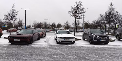Kafe s US Cars na z\u00e1v\u011br roku