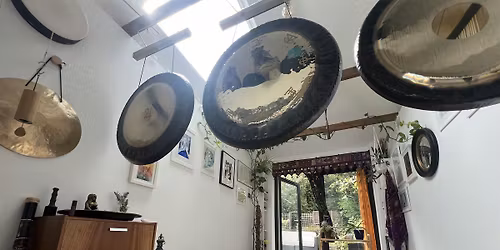 Gong Bath in South East London - a Cosy Candlelit Tuesday Evening