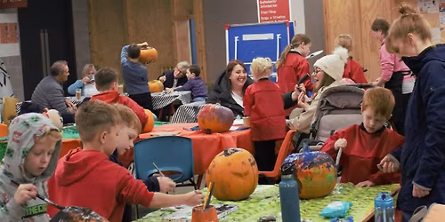 Peintio Pwmpenni \/\/ Pumkin Painting