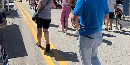 Farmers & Artisan Market