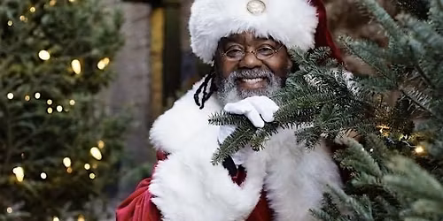 Photos with Santa Clarence