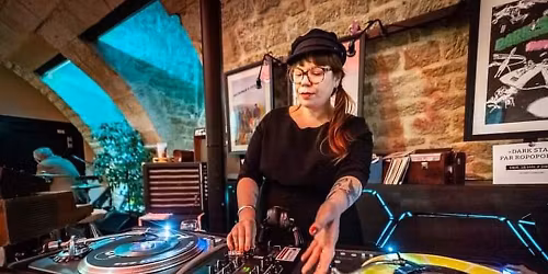 Ap\u00e9ro-afterwork Dj set REGINE TONIC (Vinyl only)