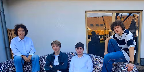 Guess who's late?! @ Backstage Bridges