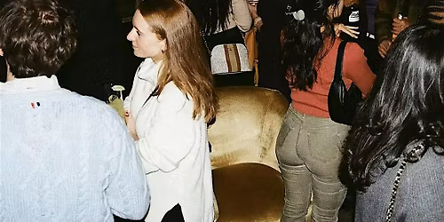 Singles Only: Late 20s\/30s Happy Hour (Fulton Market)