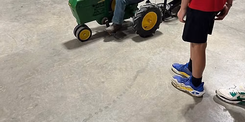 Kids Pedal Pull