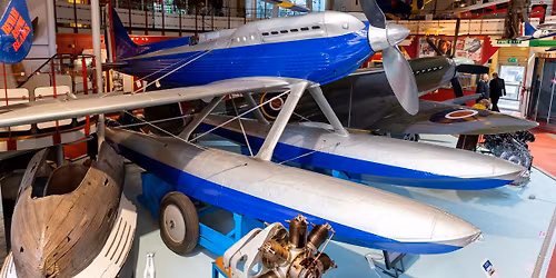 Racing to Victory by John Day