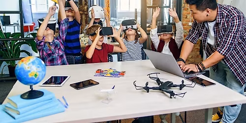 VR Field Trip Demo Day for Teachers: Explore the Solar System & ISS in VR