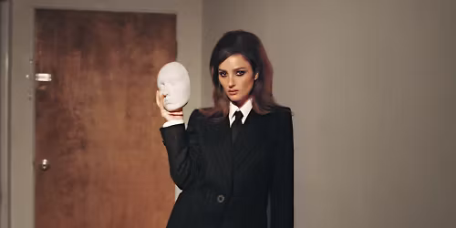 BANKS in Melbourne