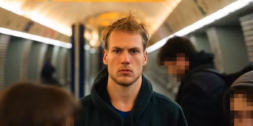 DERNI\u00c9RA: Zlomen\u00fd mu\u017e \/ Venu\u0161e ve \u0160vehlovce@Rozpad