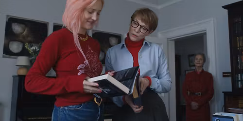 Father Mother Sister Brother- biovisning!