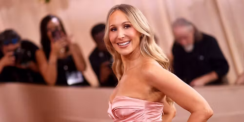 Nikki Glaser Tickets 