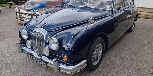 Griffin's head, Summer classic Meets. 