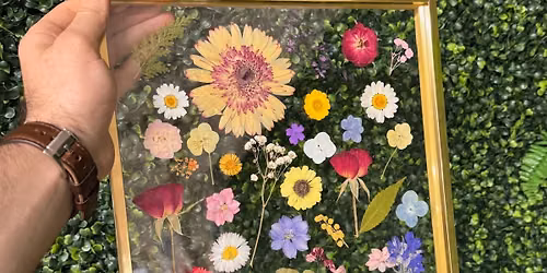 Philadelphia: Pressed Flower Art Workshop