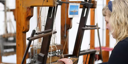 Loom Hire with Technician