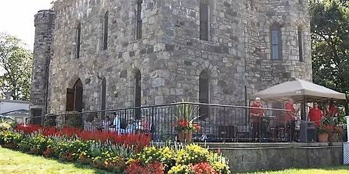 Winnekenni Castle Guided Sunset Hike with Ample Access Outdoors