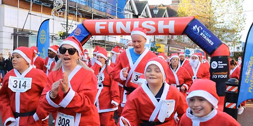 Staines-upon-Thames Santa Fun Run 2025