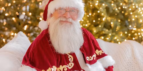 Photos with Santa at Lindale Candy Company