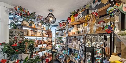 Christmas Late Night Shopping at Simply Blooming