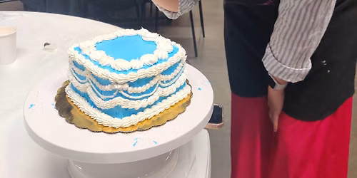 Cake Decorating 101: Beginning Techniques