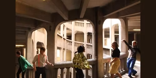 "Ce que l\u2019on garde" Cent D\u00e9tours