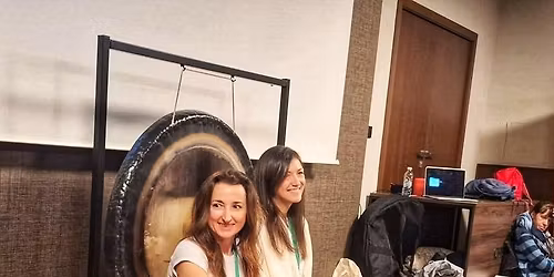 \u0420\u0435\u043b\u0430\u043a\u0441\u0438\u0440\u0430\u0449\u0430 \u043f\u0440\u0430\u043a\u0442\u0438\u043a\u0430 \u0441 \u0422\u0438\u0431\u0435\u0442\u0441\u043a\u0438 \u043a\u0443\u043f\u0438 \u0438 \u0413\u043e\u043d\u0433