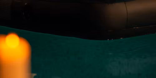 Floating Sound Bath 
