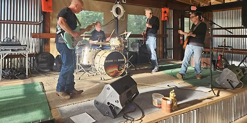 WoodRaDogs@Double Groove brewery