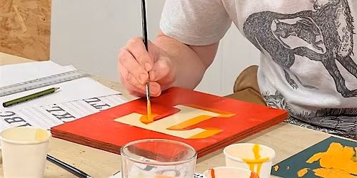 Traditional Sign Painting: Paint your letter