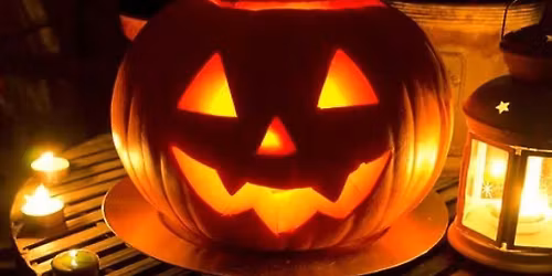 Halloween Helsinki Hair Salongissa Andy McCoyn taidetta sek\u00e4 Susannan l\u00e4ksi\u00e4iset