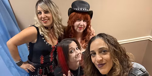 R\u00ebd H\u00f6t debuts The Double Roads Tavern