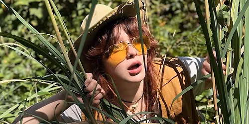 Haley Parker: LIVE FROM THE BUSH!