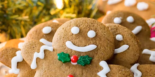 GINGERBREAD MAN DECORATING