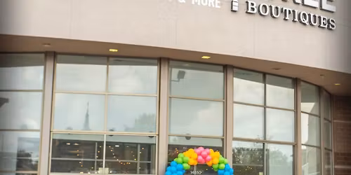 Julie & Drew at Painted Tree Boutiques