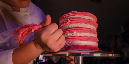 Festive Bento Cake Decorating