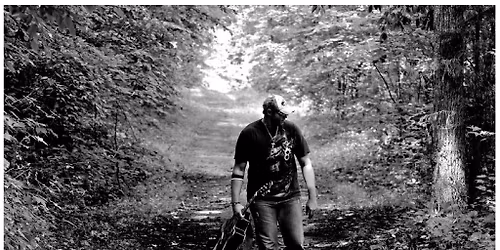 Sean Mettler plays country at The Trail House