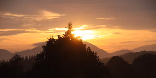 Rundtur p\u00e5 gamle ferdselsvegar og til Kleiva p\u00e5 Vandaskog, Sveio