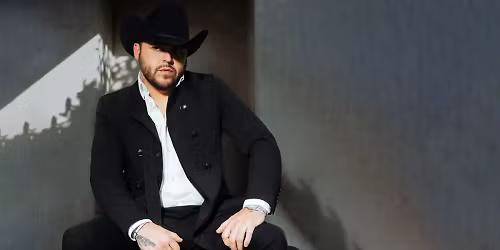 Gerardo Ortiz in Arlington