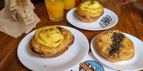 Midweek Lunch Pie and Coffee cruise.