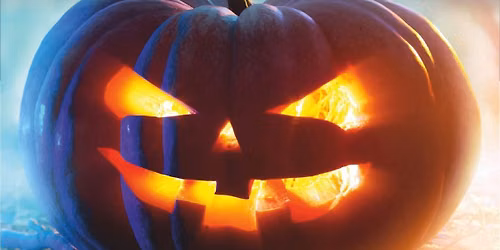 Halloween na hrad\u011b Karl\u0161tejn
