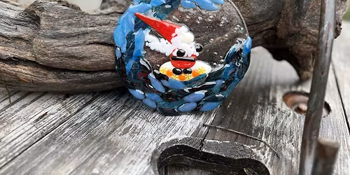 Surfin' Santa Suncatcher Fused Glass Class