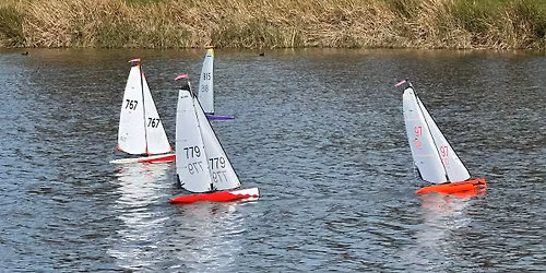 DF95 Class RC Sailing