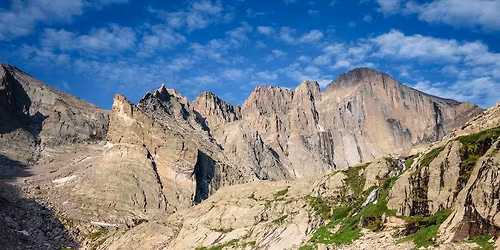 Parking Femmes of Rock