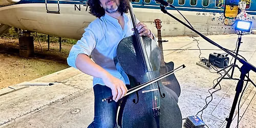 IAN MAKSIN in HILLSBORO, OR: CONCERT on the AIRPLANE WING