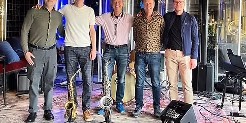 Flat 5 live en gratis in de Kas