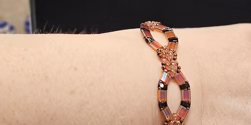 Tila Oval Bracelet Class